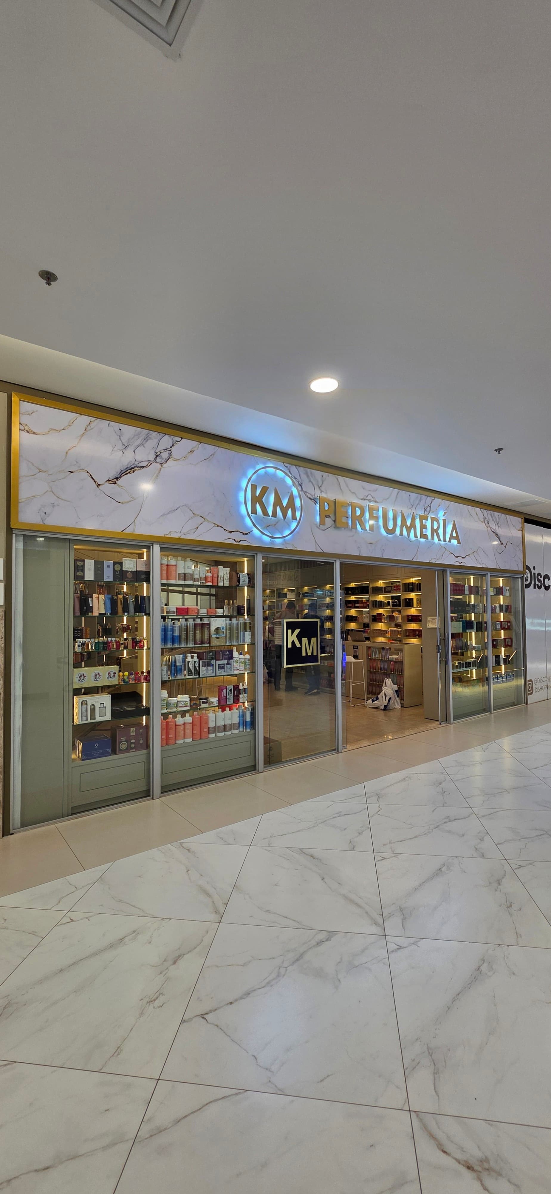 Capa da loja Perfumeria KM